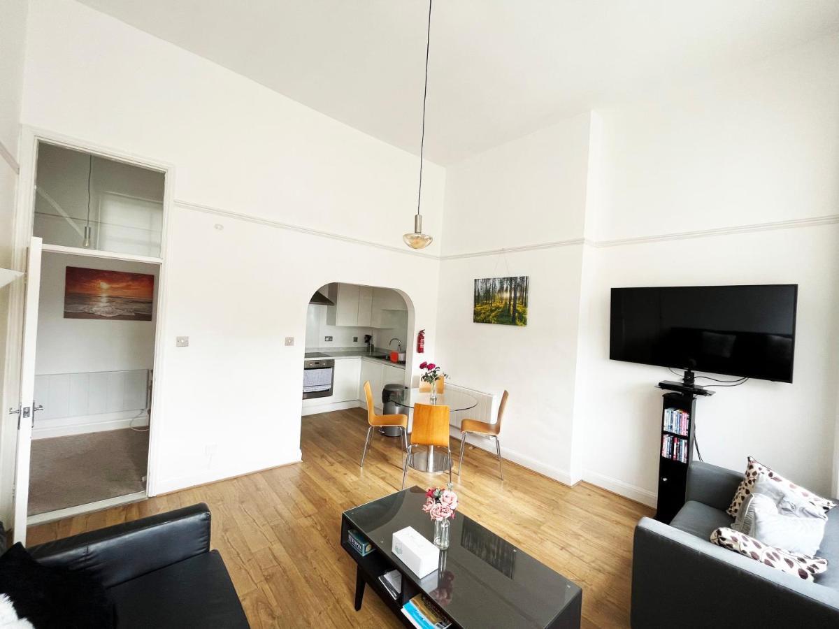 Ferienwohnung On The Quay Harwich Exterior foto